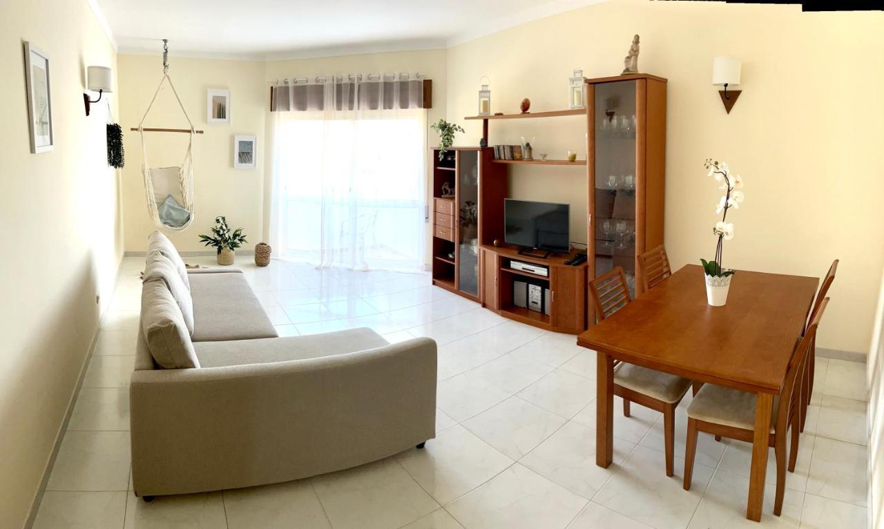 Charming Salema Apartment Bagian luar foto